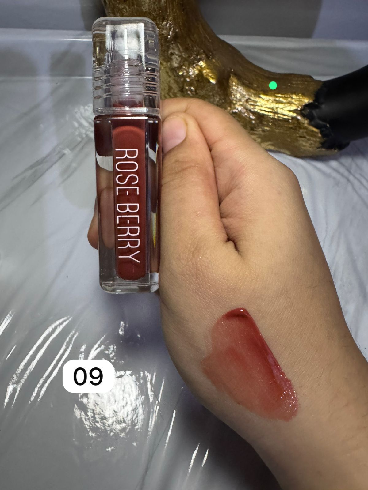 Rose Berry hydrating lip gloss