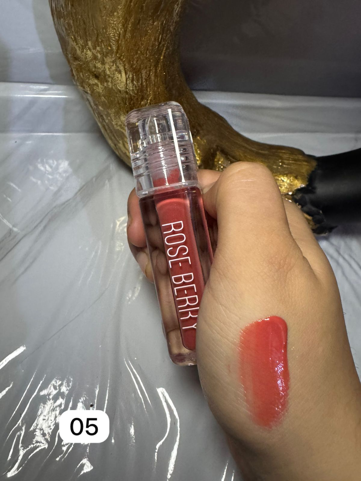 Rose Berry hydrating lip gloss