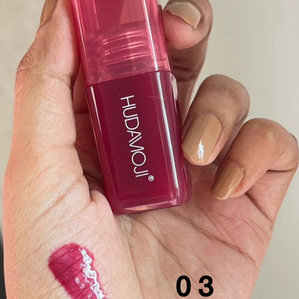 Huda moji Lip Plumping Gloss