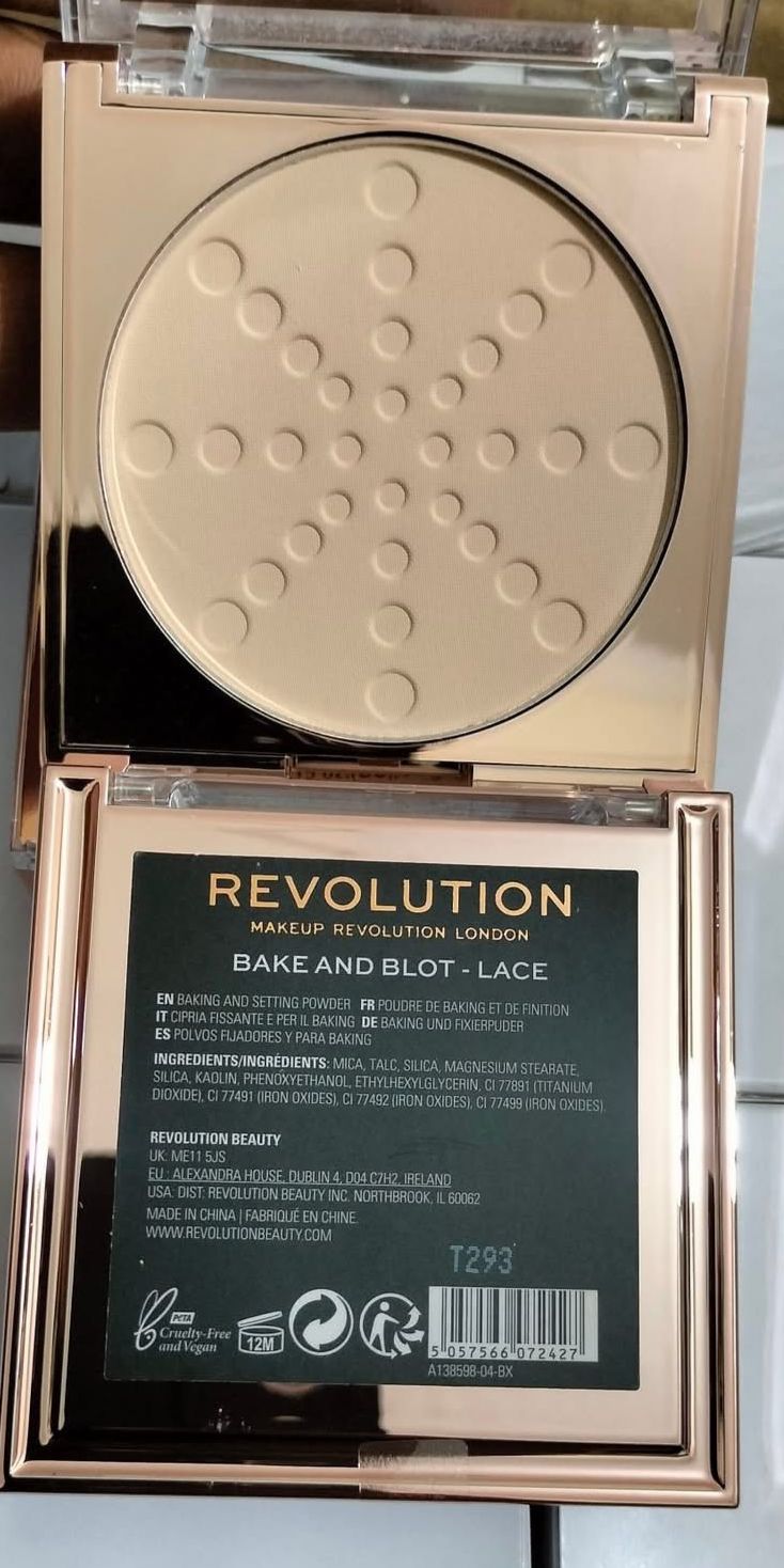 Revolution Beauty London, Bake and Blot,