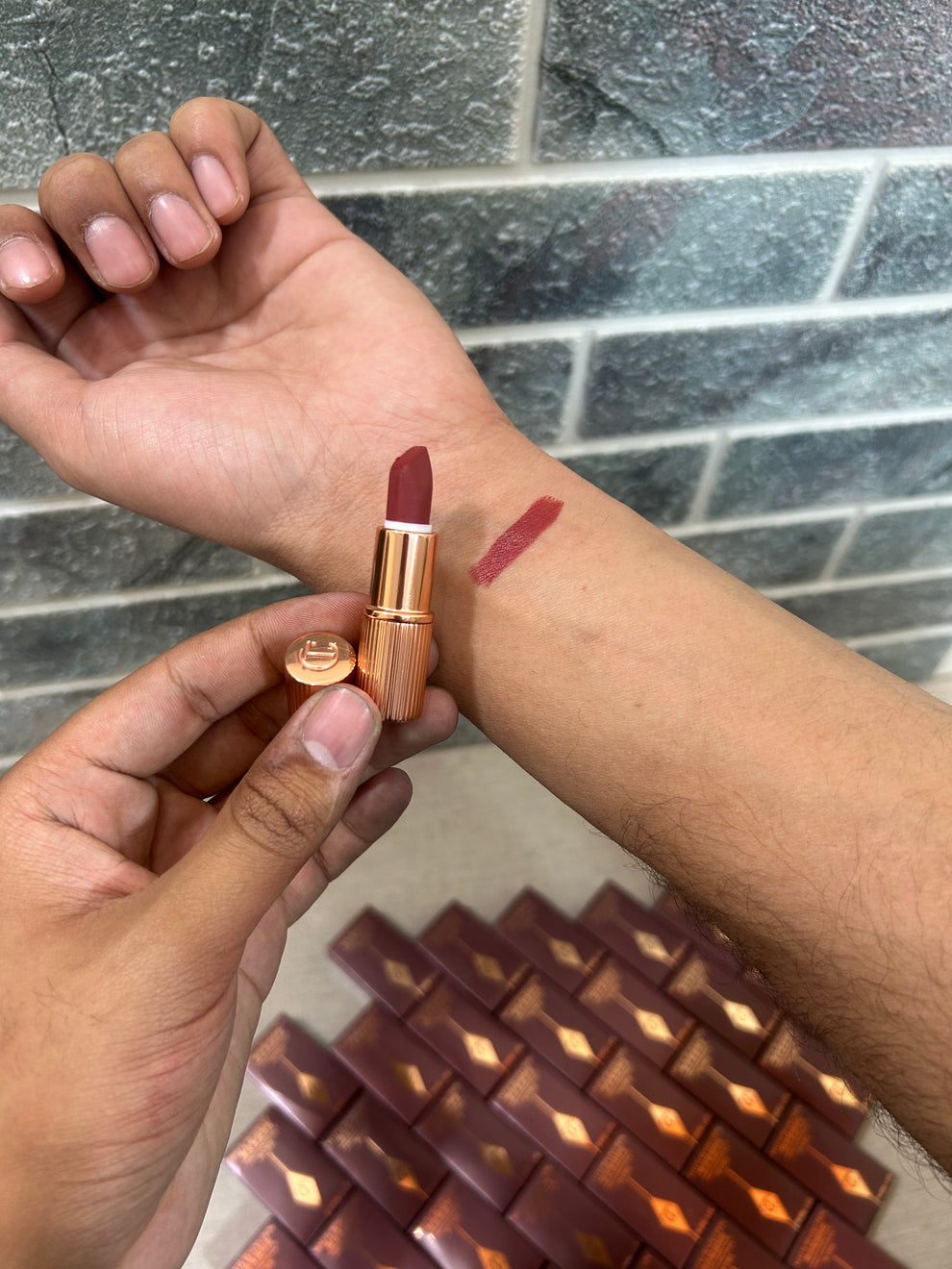 Charlotte Tilbury Matte Revolution Lipstick Mini  1.1 GM